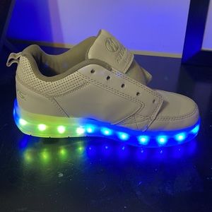 White rechargeable light up Heelys- youth size 3